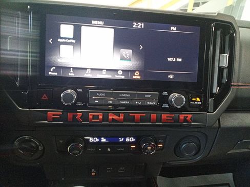 Used 2025 Nissan Frontier PRO-4X w/ Black Accent Package AWD/4WD image 22