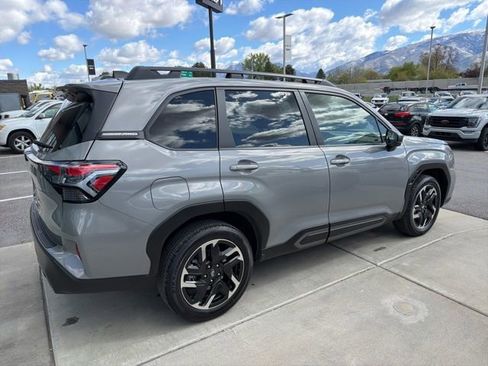 Used 2025 Subaru Forester Limited w/ Popular Package #1 AWD/4WD image 4