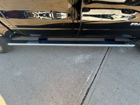 Used 2019 RAM 1500 Laramie image 30