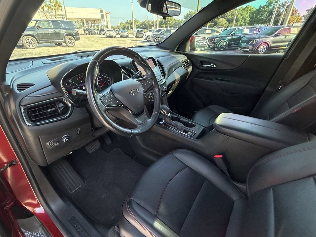 Used 2022 Chevrolet Equinox RS w/ RS Leather Package FWD image 21
