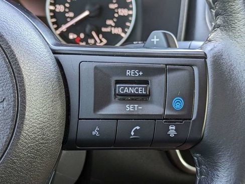 Used 2024 Nissan Rogue SV w/ SV Premium Package FWD image 26