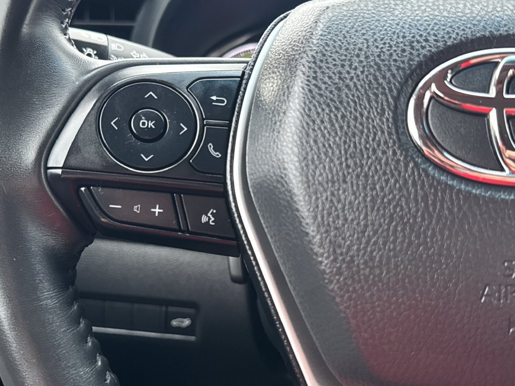 Used 2023 Toyota Venza LE AWD/4WD image 21