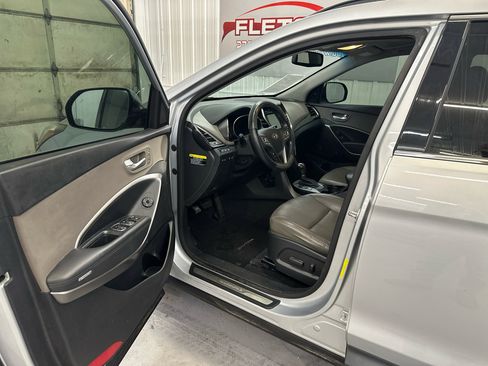 Used 2016 Hyundai Santa Fe Limited w/ Option Group 04 image 27