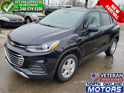 Used 2021 Chevrolet Trax LT AWD/4WD image 1