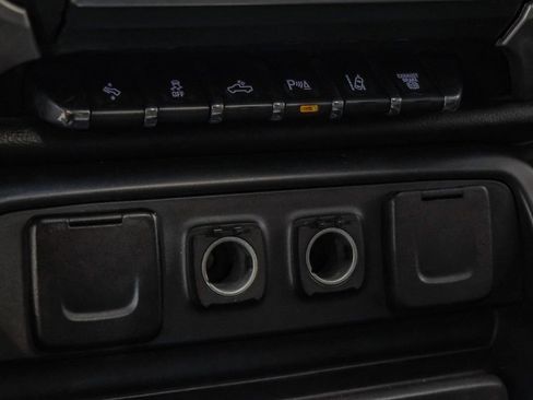 Used 2018 GMC Sierra 3500 Denali w/ Duramax Plus Package image 25