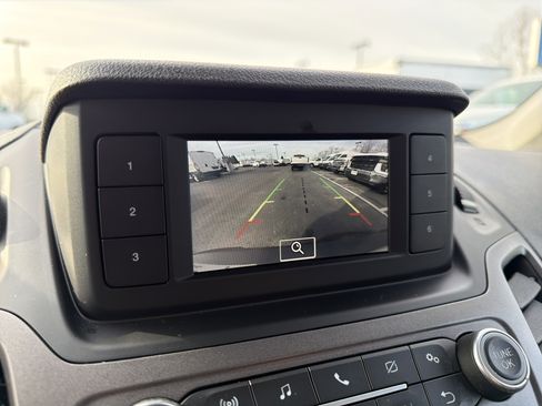 Used 2021 Ford Transit Connect XL image 19