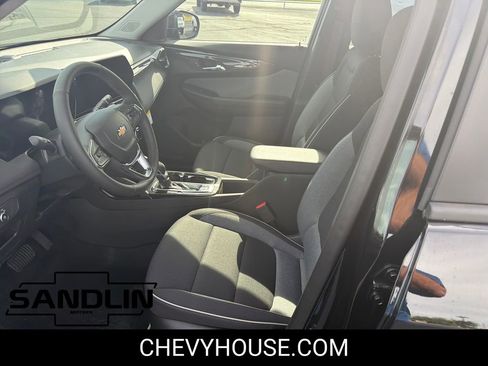 New 2026 Chevrolet TrailBlazer LT image 9