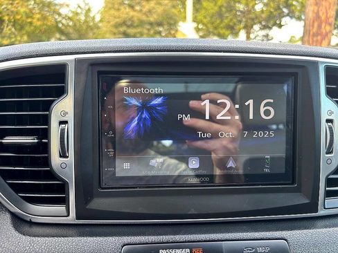 Used 2017 Kia Sportage SX image 22