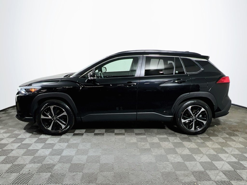 Certified 2024 Toyota Corolla Cross AWD Hybrid w/ Convenience Package image 4