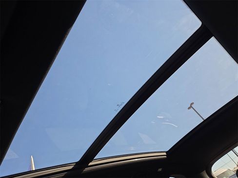 Used 2026 BMW X5 sDrive40i w/ Parking Assistance Package image 29