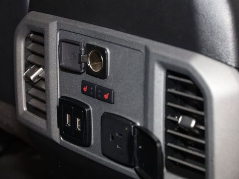 Used 2018 Ford F150 Raptor w/ Equipment Group 802A Luxury image 17