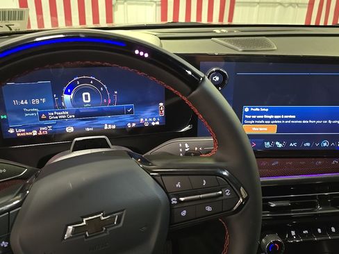 New 2026 Chevrolet Traverse RS image 19