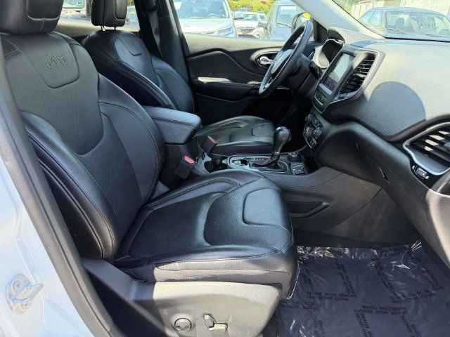 Used 2023 Jeep Cherokee Altitude Lux w/ Lux Elite Package AWD/4WD image 11