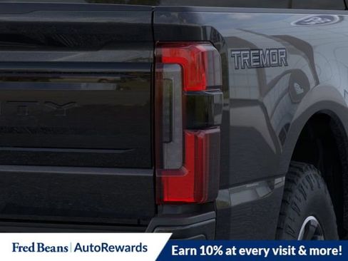 New 2026 Ford F250 Platinum w/ Tremor Off-Road Package image 21
