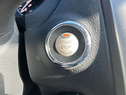 Used 2017 Nissan Altima 2.5 SV FWD image 23