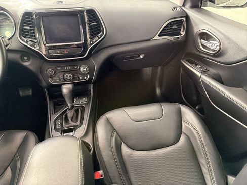 Used 2020 Jeep Cherokee Limited image 28