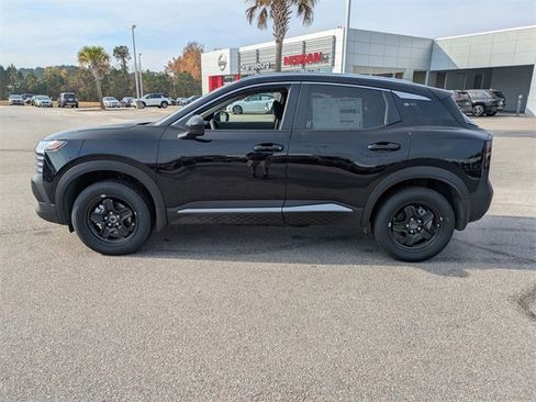 New 2026 Nissan Kicks SV image 6