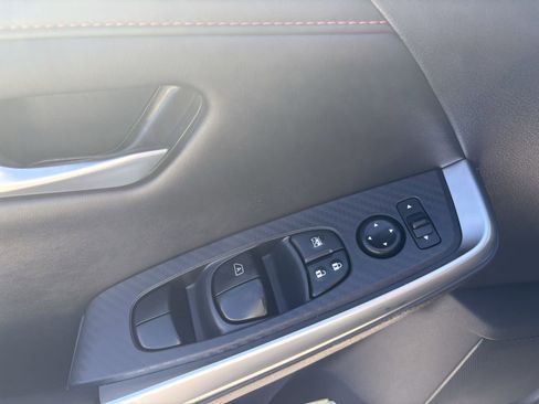 Used 2025 Nissan Sentra SR image 18