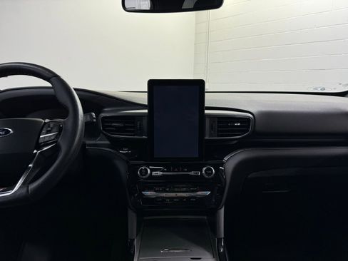 Used 2021 Ford Explorer ST w/ ST Street Pack image 15