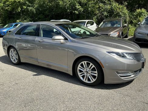 Used 2016 Lincoln MKZ AWD w/ Equipment Group 300A Reserve image 3
