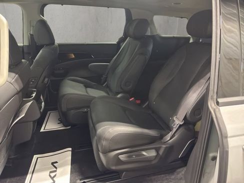 New 2026 Kia Carnival SX Prestige FWD image 12