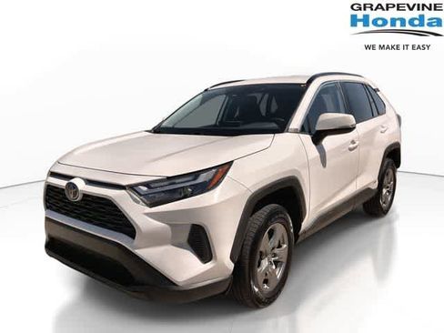 Used 2022 Toyota RAV4 XLE w/ XLE Grade Weather Package image 1