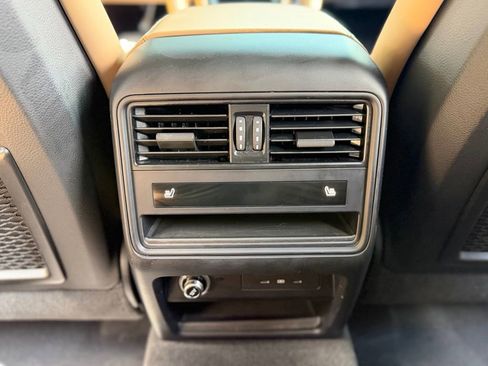 Used 2024 Porsche Cayenne S AWD/4WD image 51
