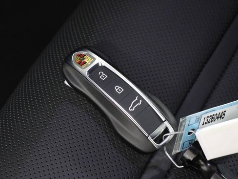 New 2026 Porsche Cayenne Coupe image 24