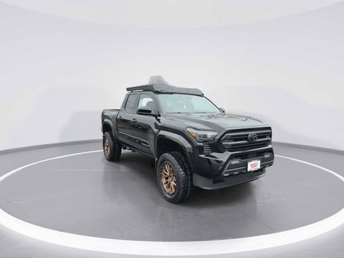 New 2026 Toyota Tacoma SR5 image 2