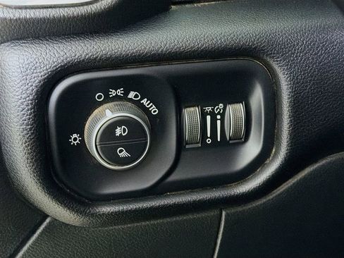 Used 2024 RAM 2500 Laramie image 12