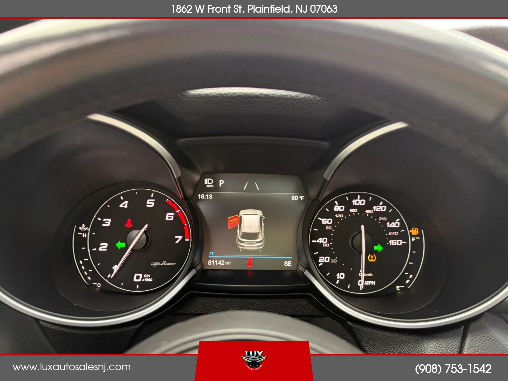 Used 2023 Alfa Romeo Stelvio Ti AWD/4WD image 34