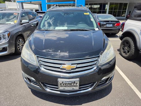 Used 2016 Chevrolet Traverse LTZ AWD/4WD image 2