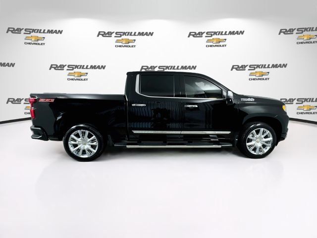 Used 2024 Chevrolet Silverado 1500 High Country AWD/4WD image 8