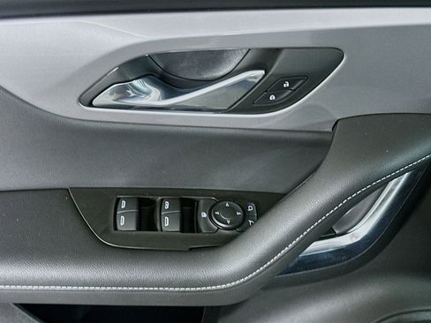 Used 2025 Chevrolet Blazer LT FWD image 15