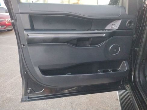 Used 2020 Ford Expedition XLT w/ Equipment Group 202A image 11