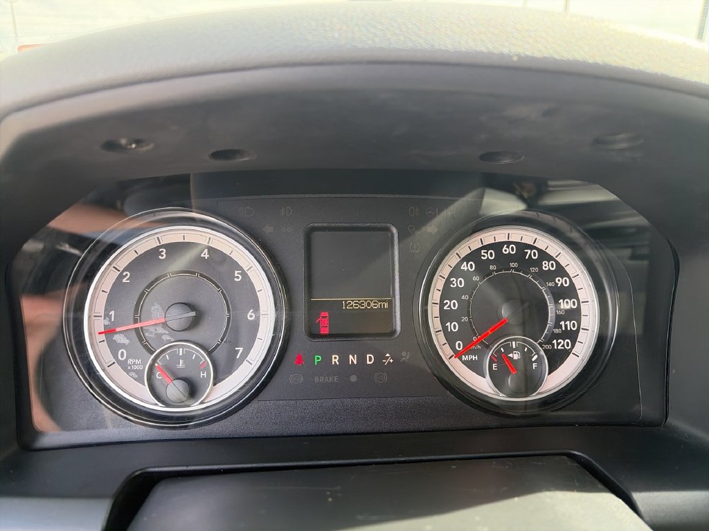 Used 2019 RAM 1500 Classic SLT AWD/4WD image 18