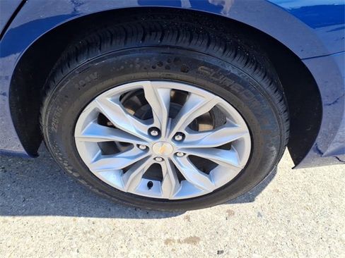 Used 2023 Chevrolet Malibu LT image 18