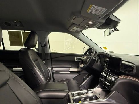 Used 2021 Ford Explorer Limited w/ Equipment Group 301A image 58