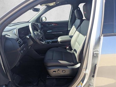 New 2026 Chevrolet Traverse Z71 w/ Driver Confidence Package image 4