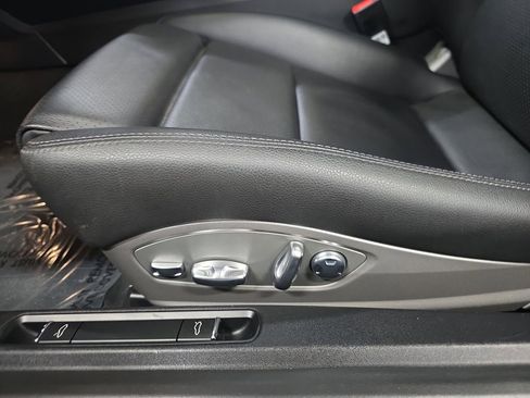 Used 2015 Porsche 911 Carrera image 28