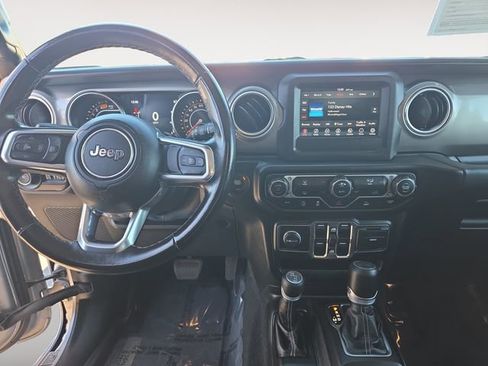 Used 2021 Jeep Wrangler Unlimited Sahara image 10