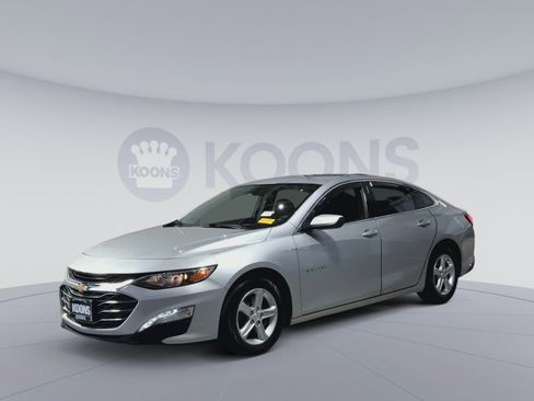 Used 2022 Chevrolet Malibu LT FWD image 5