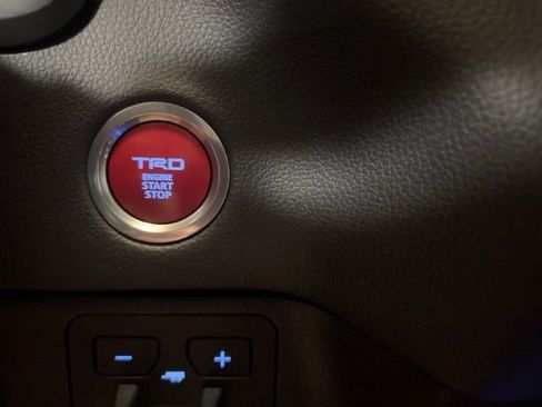 Used 2024 Toyota Tundra Limited image 46