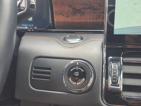 Used 2022 Lincoln Navigator Black Label AWD/4WD image 23