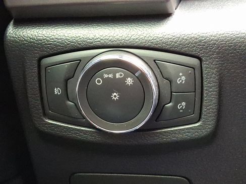 Used 2021 Ford Expedition XLT image 21