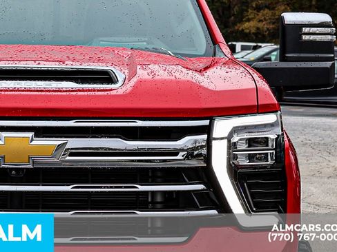 Used 2024 Chevrolet Silverado 2500 LTZ w/ LTZ Premium Package image 16