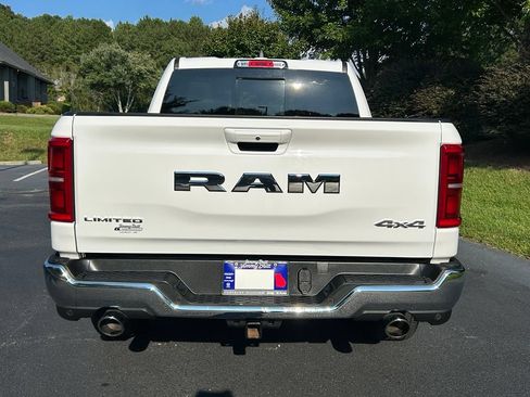 Used 2025 RAM 1500 Limited AWD/4WD image 23