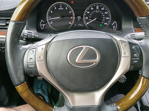 Used 2014 Lexus ES 350 w/ Luxury Package FWD image 22