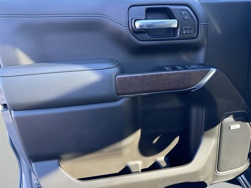 Used 2022 GMC Sierra 1500 Denali w/ Denali Premium Package image 18