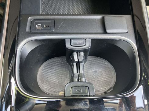 Used 2020 Mercedes-Benz GLB 250 image 15